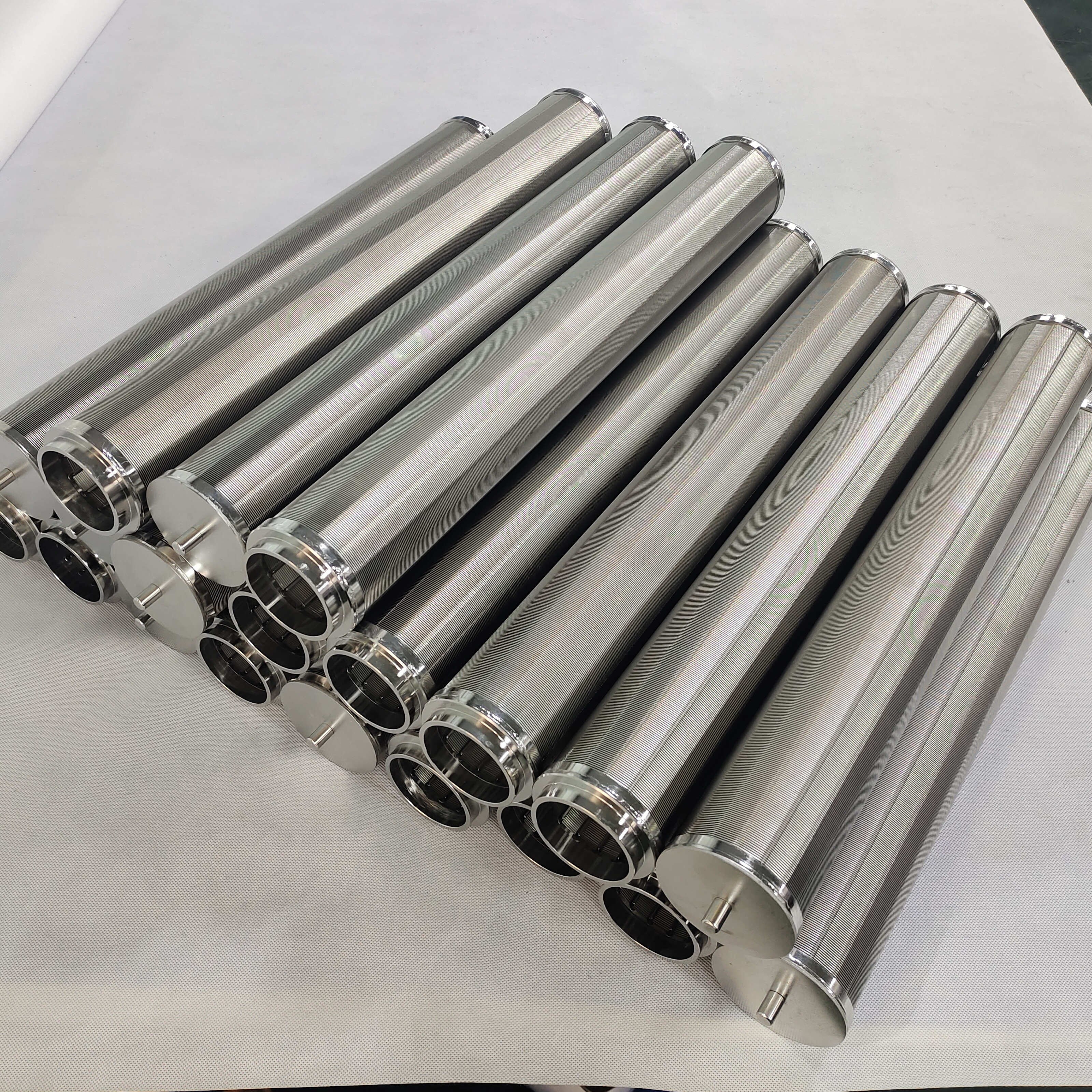 不锈钢烛式滤芯 V型丝楔形丝筛管 wedge wire slot pipes